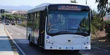 468x234_Bus-navetta-per-la-Pelosa